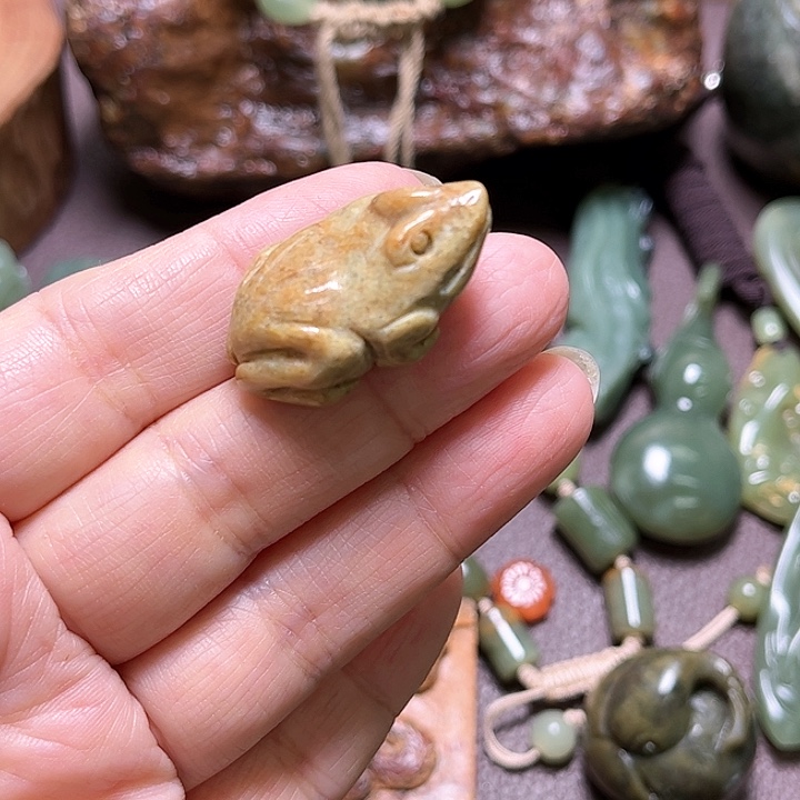 岫岩河磨玉（透闪石质玉）手绳未镶嵌