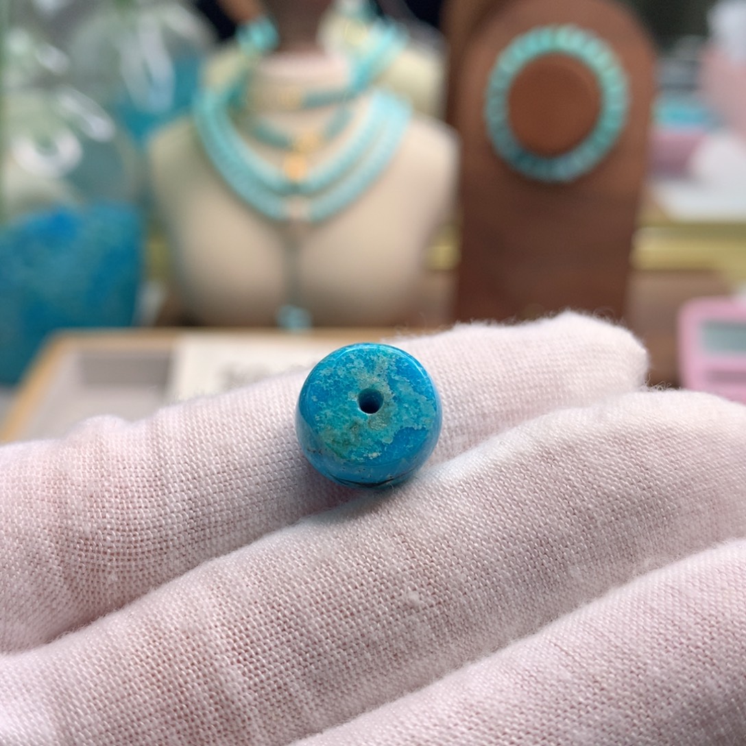 绿松石未镶嵌饰品
