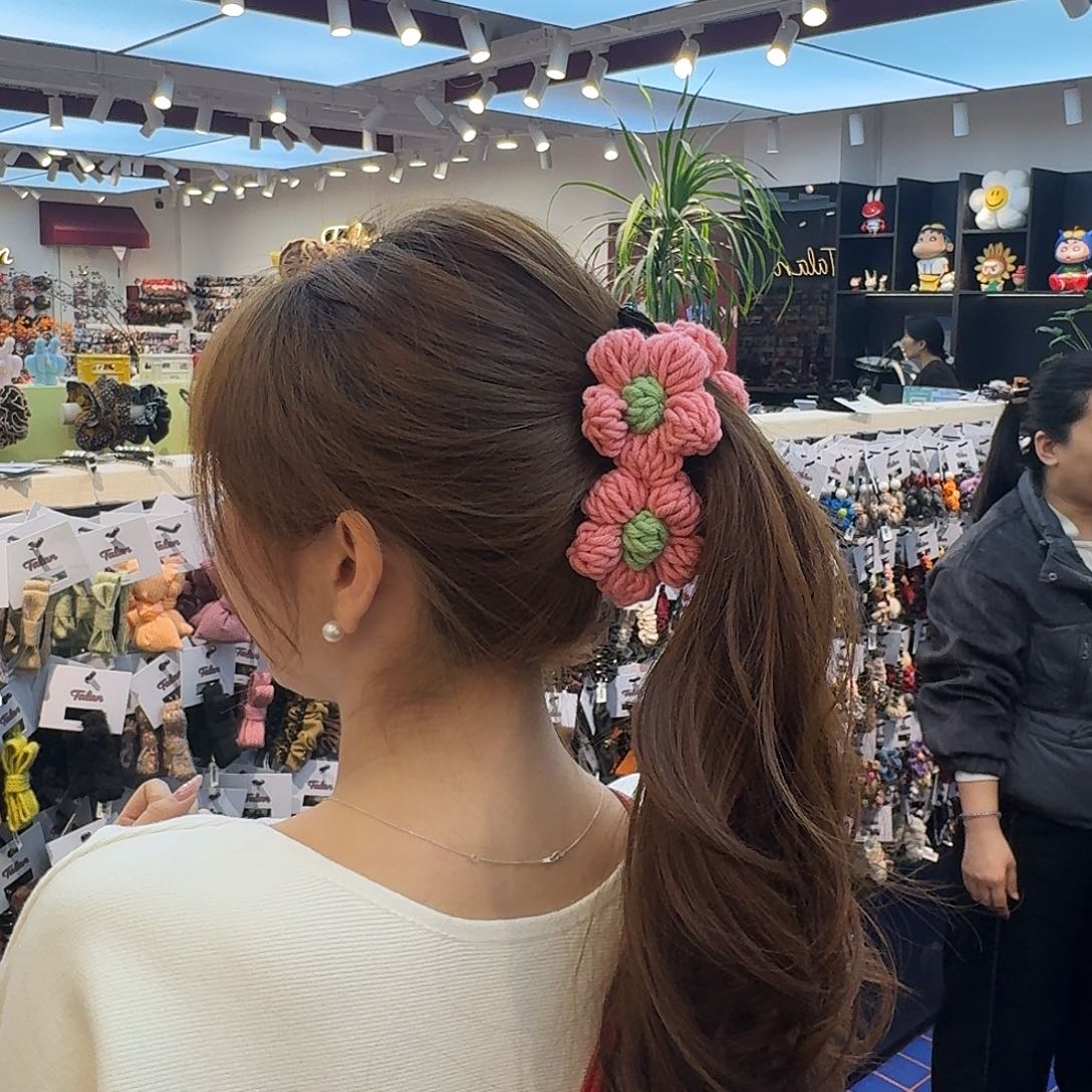 布艺非金属新款粉色毛线香蕉夹