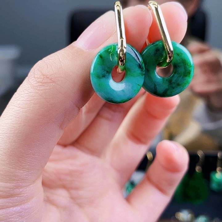 翡翠耳饰未镶嵌饰品