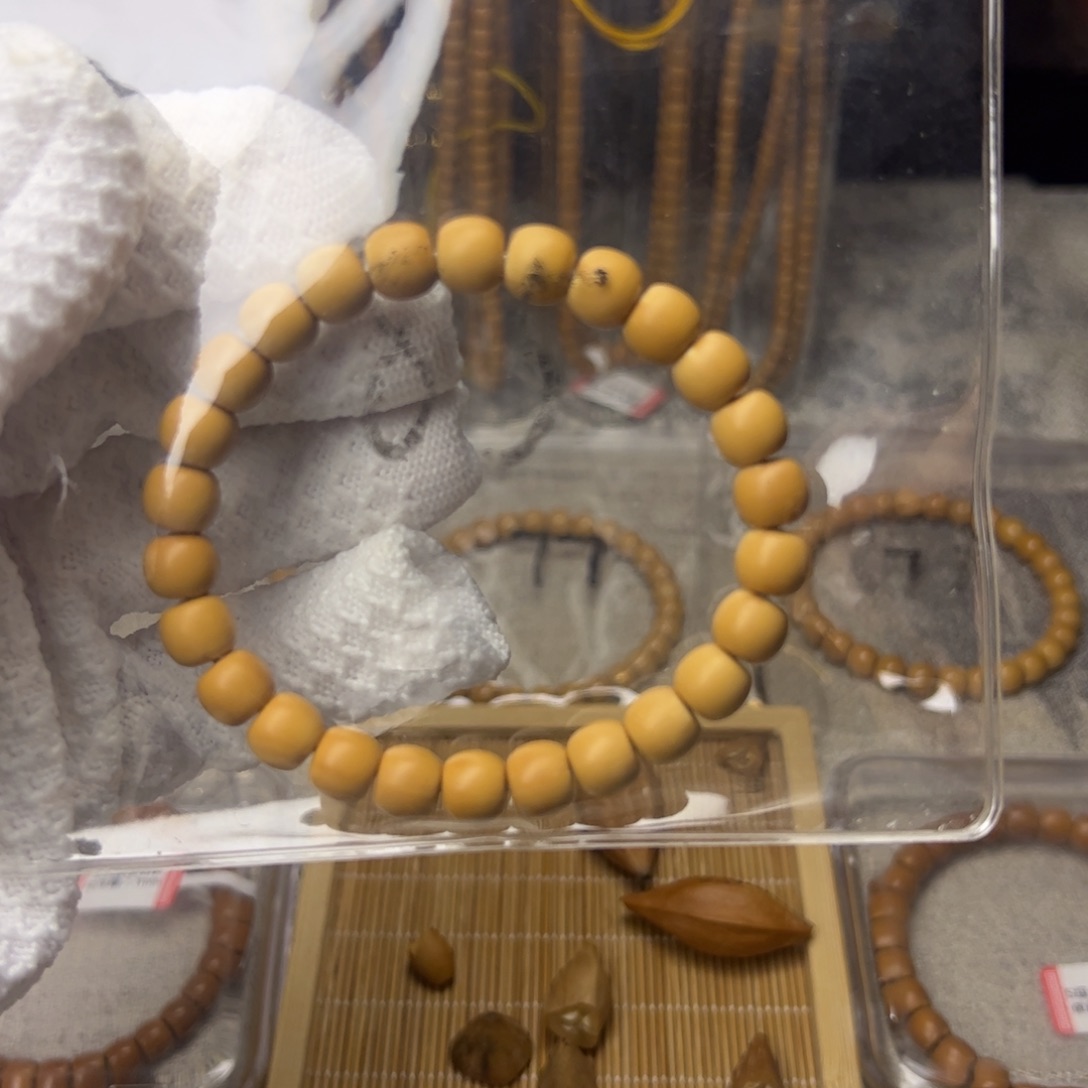 橄榄核手串若****见8.5mm清水极限弧