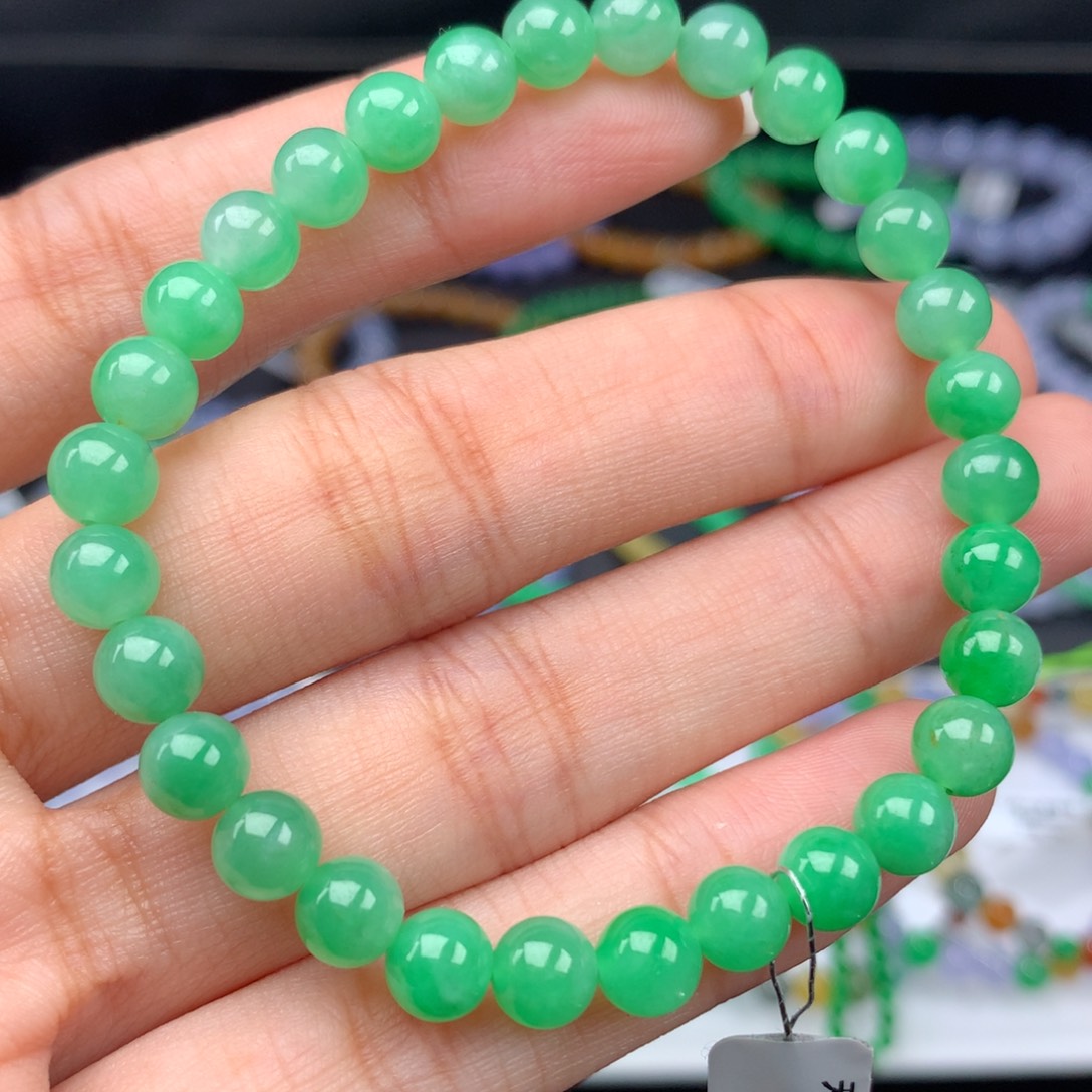 翡翠手链未镶嵌卡