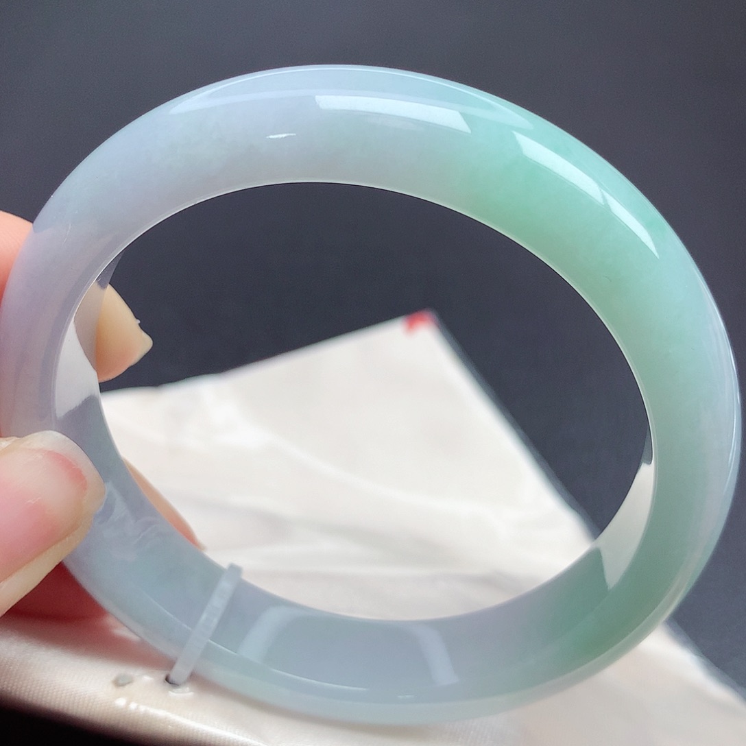 翡翠手镯未镶嵌x n n m m m m m m