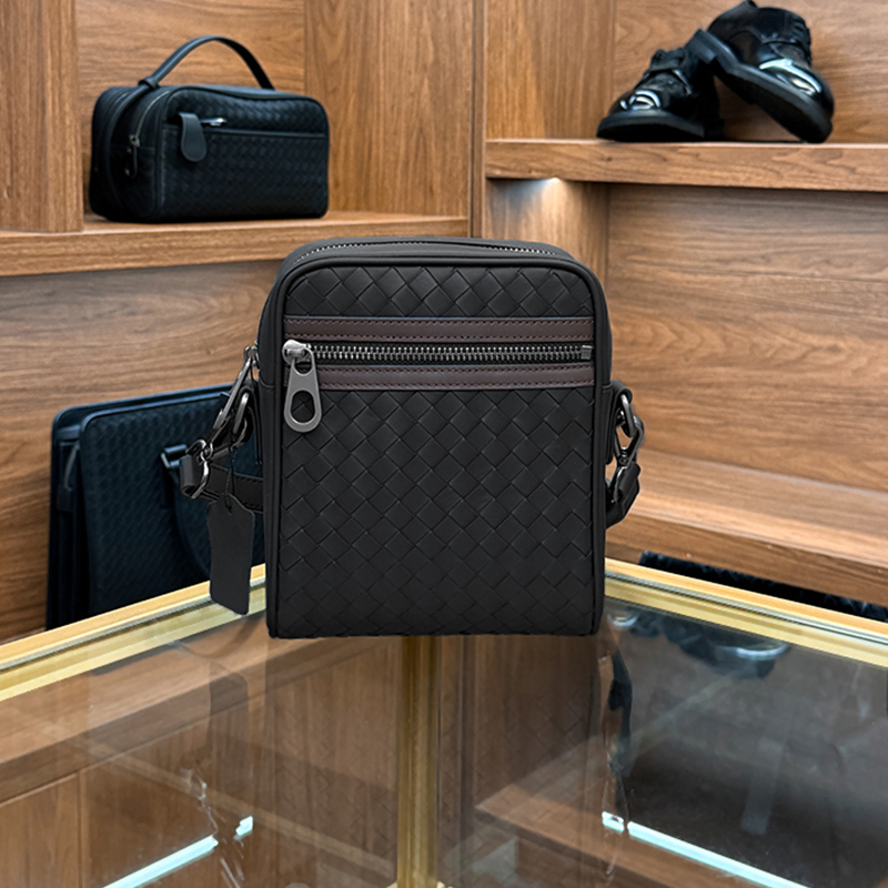 BV头层胎牛皮纯手工编织单肩斜挎手机包百搭时尚高级斜挎包