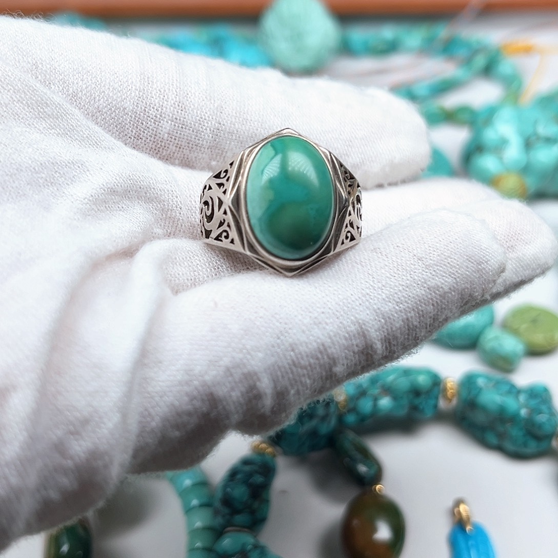 绿松石未镶嵌原矿