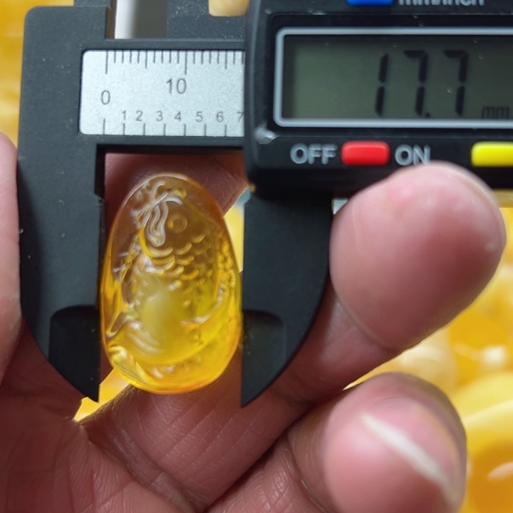 琥珀（矿物珀）裸石未镶嵌