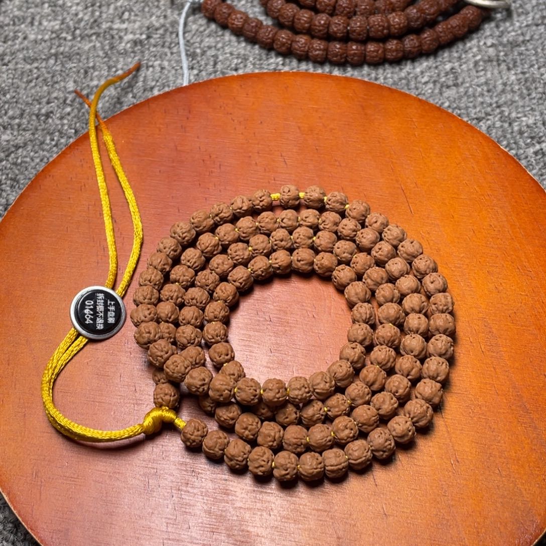 Q***g吊坠金刚菩提精挑佛手尺寸7