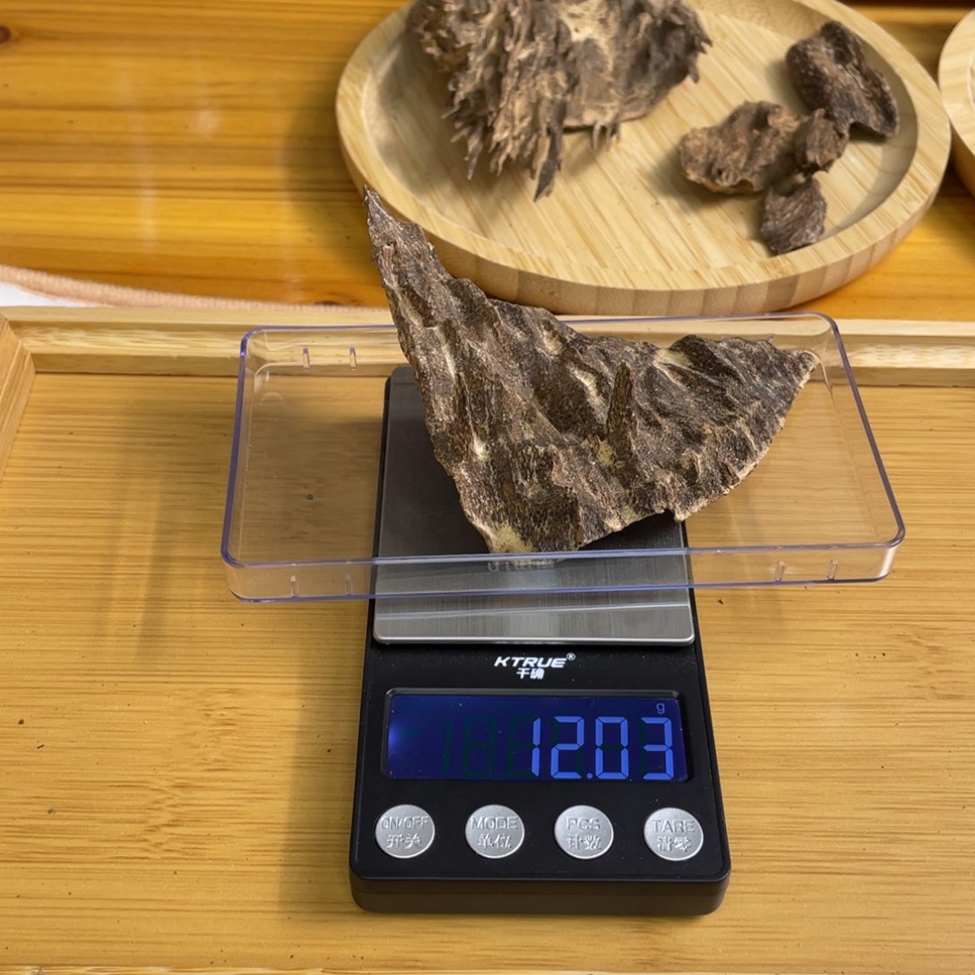 沉香碎屑沉香海南老头吊齿料12克