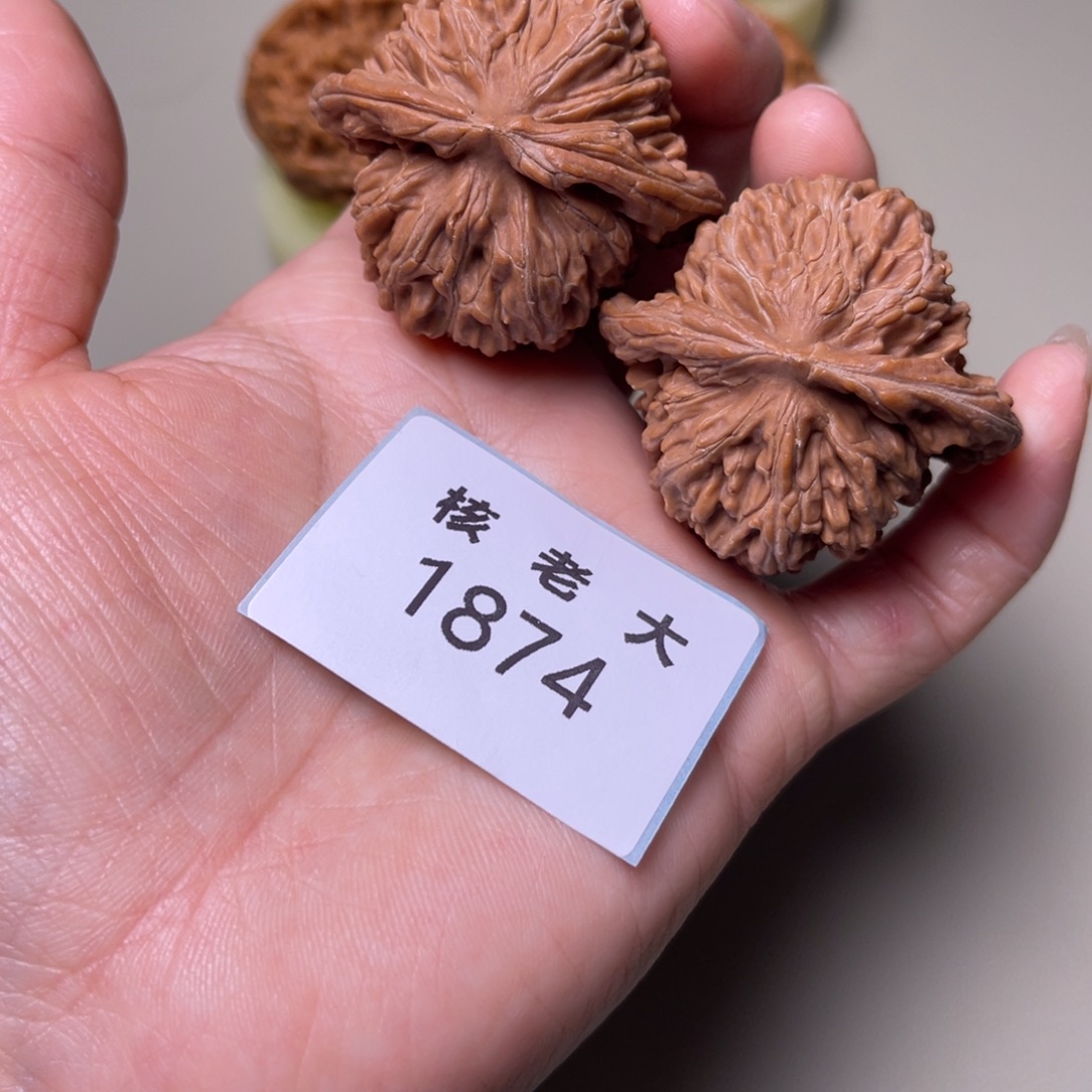 文玩核桃把件四座楼1874