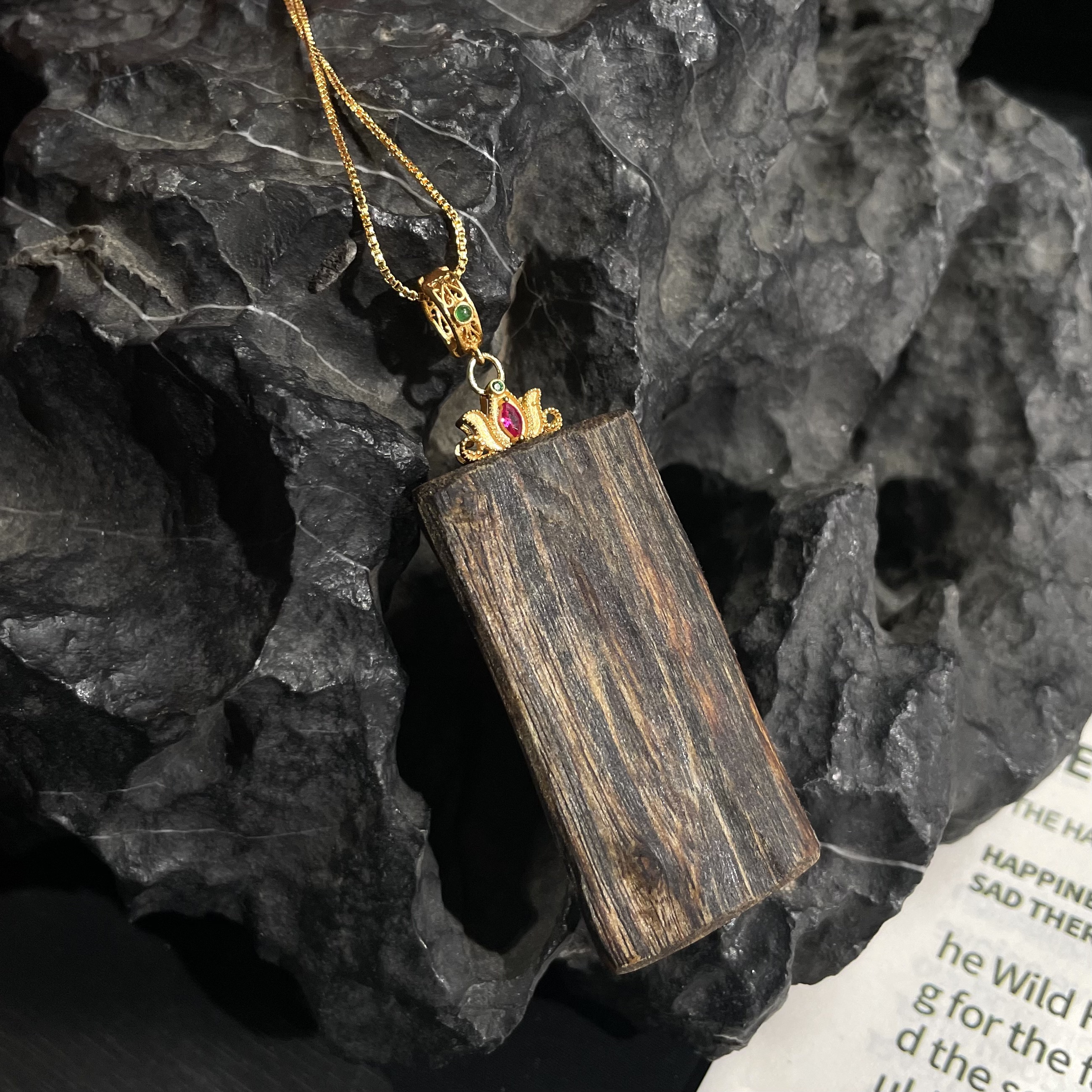 沉香满结油沉香无事牌（克重约7克） KT25080204