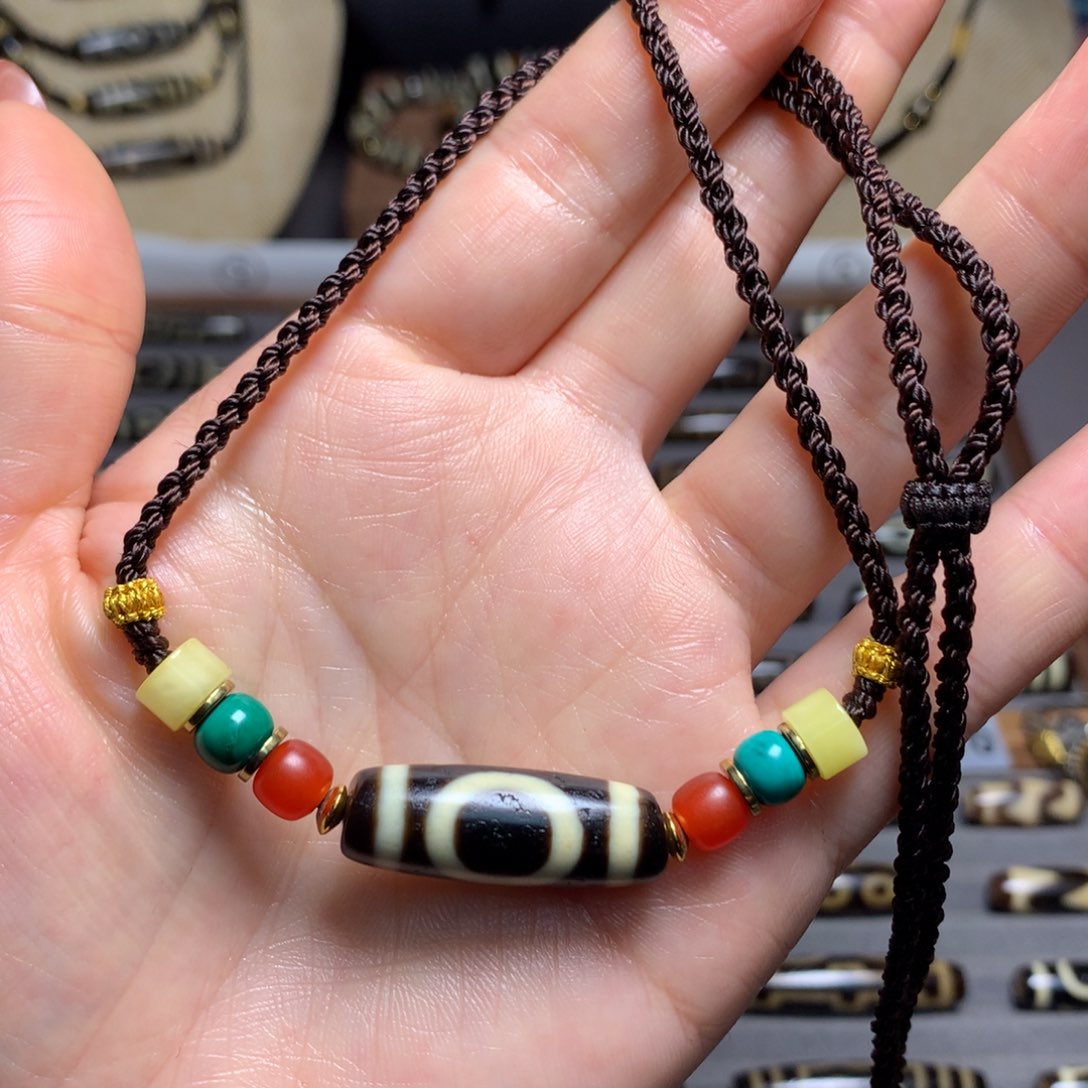 玛瑙/玉髓吊坠(赠链)未镶嵌