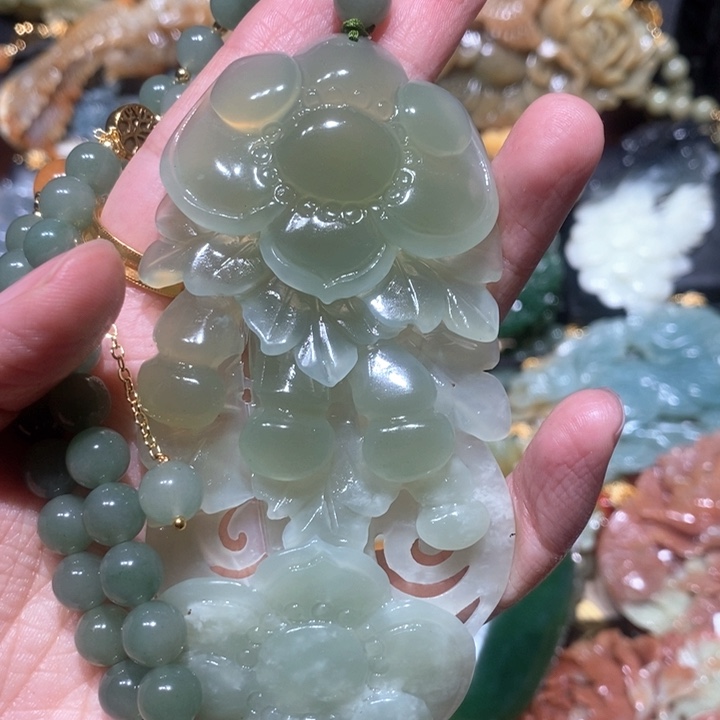岫玉未镶嵌毛衣链