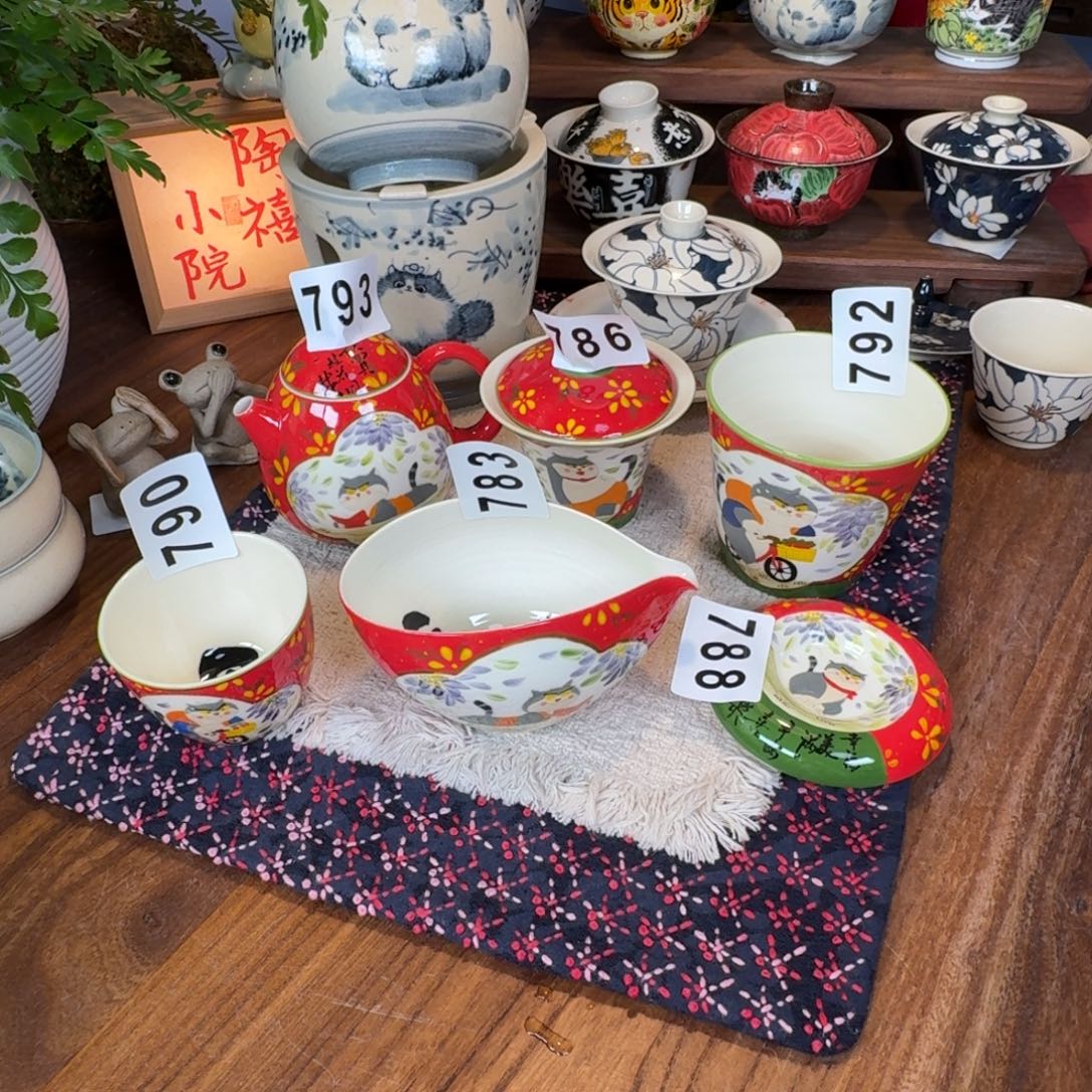 阿***点六件套价格2174元余2416元