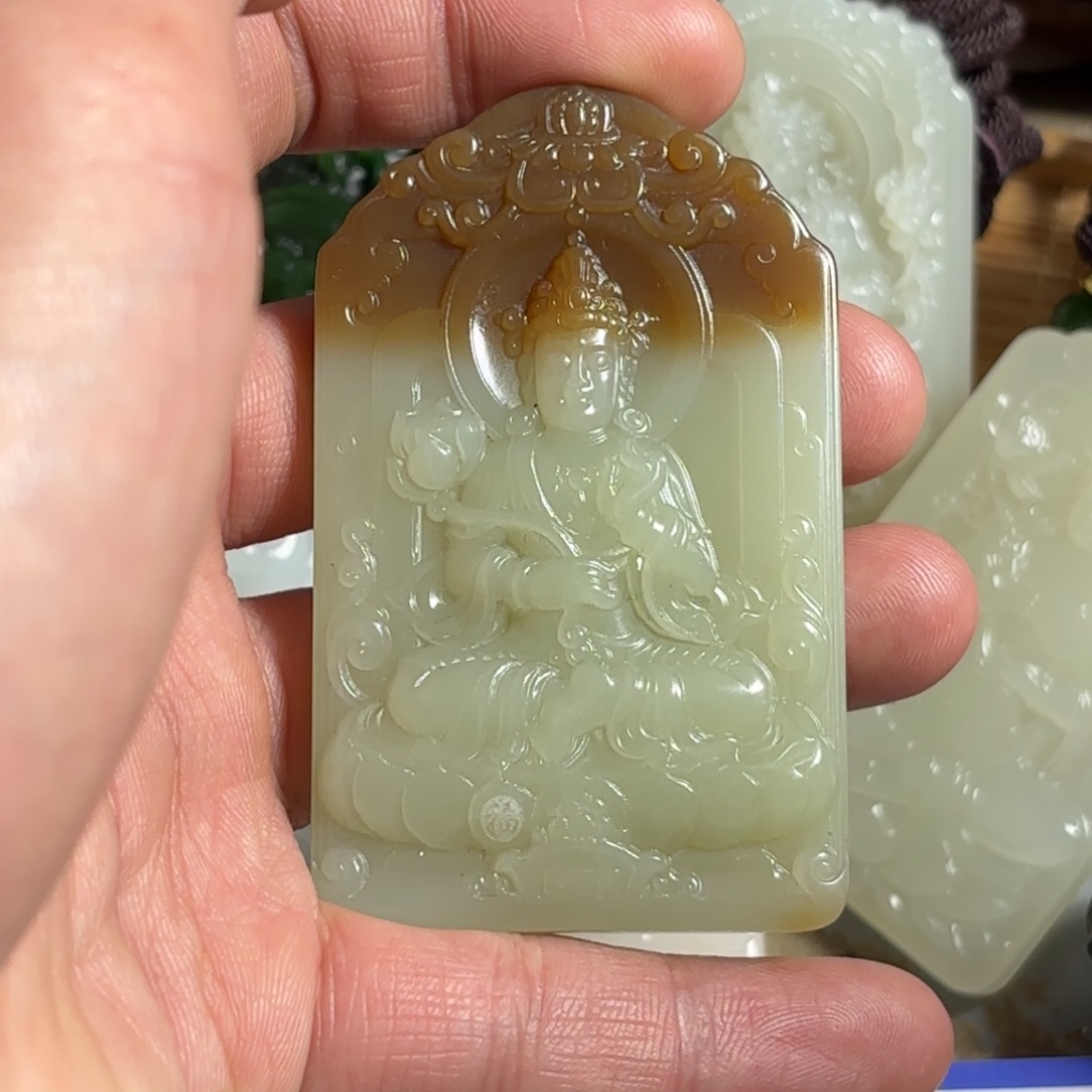 鹰***头和田玉未镶嵌挂件