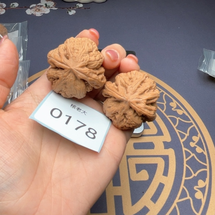 文玩核桃把件38大粗筋