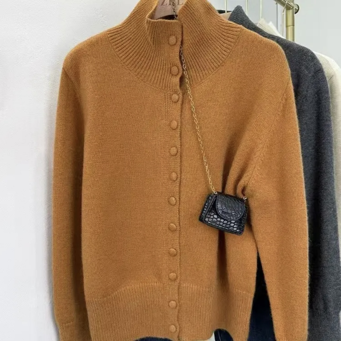 安哥拉红半高领针织开衫女秋冬季穿搭毛衣2024年新