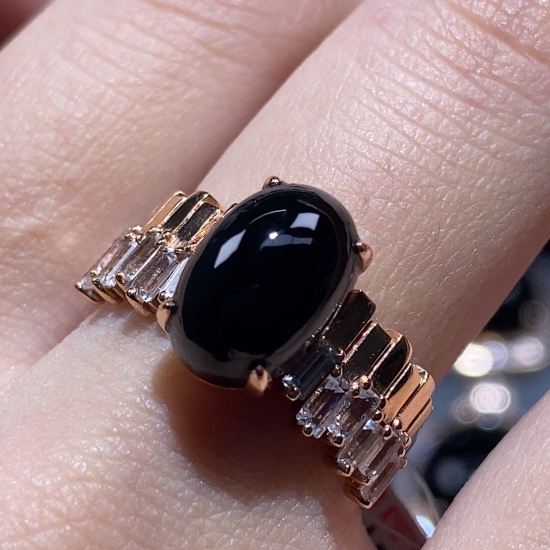 翡翠18K金镶嵌戒指