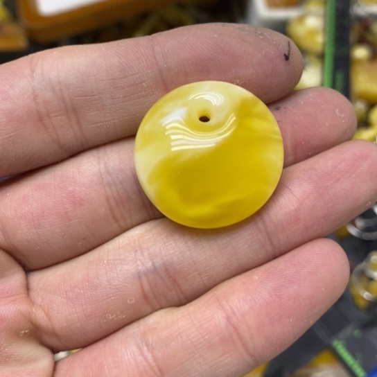 蜜蜡裸石未镶嵌吊坠