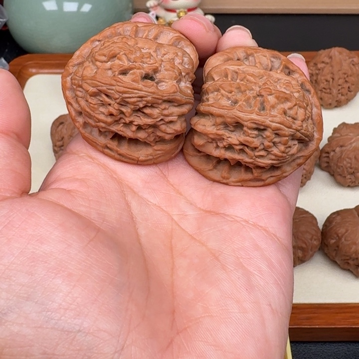 哥***呢把件文玩核桃三角白43