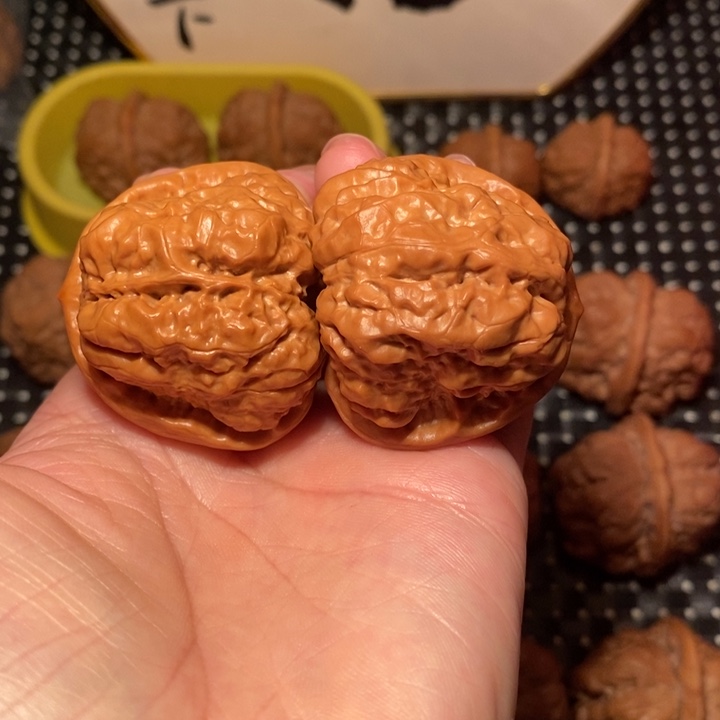 文玩核桃把件蟾形好小腰大八腿底好