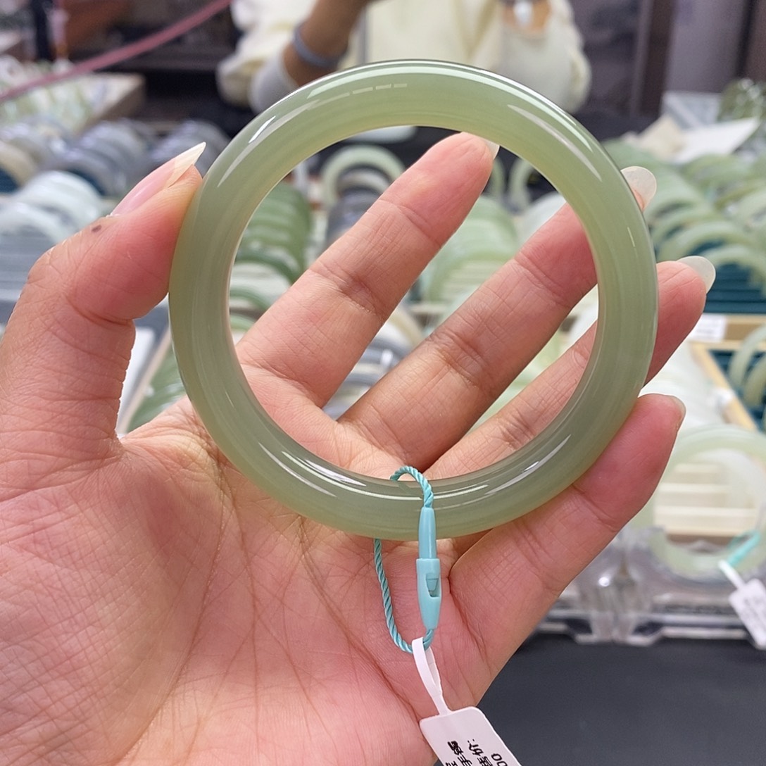 幽***轩和田玉未镶嵌珠宝奇石和田玉手镯56.57