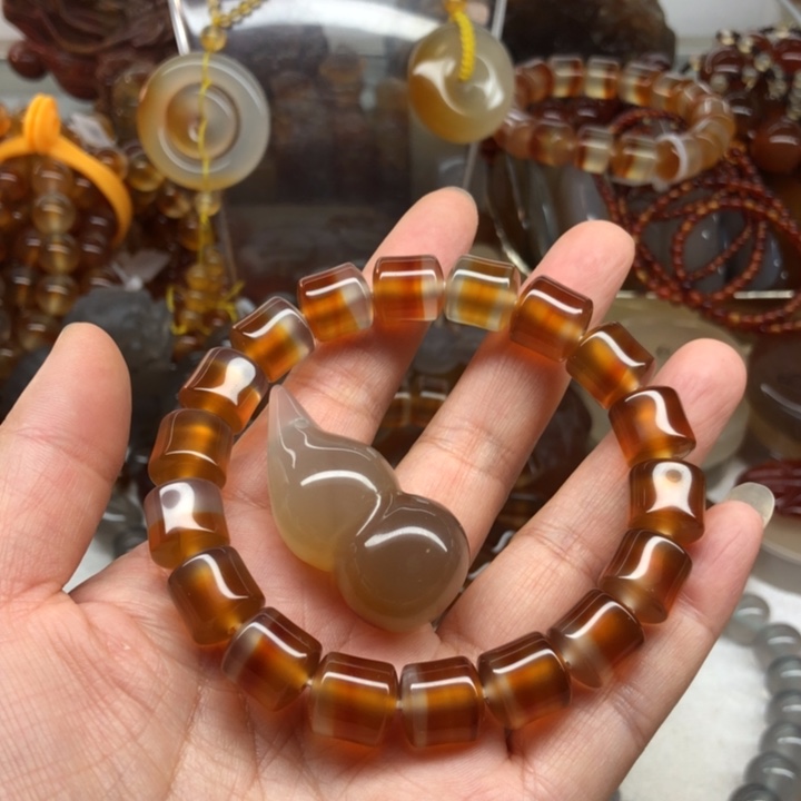 年***华玛瑙/玉髓未镶嵌手链