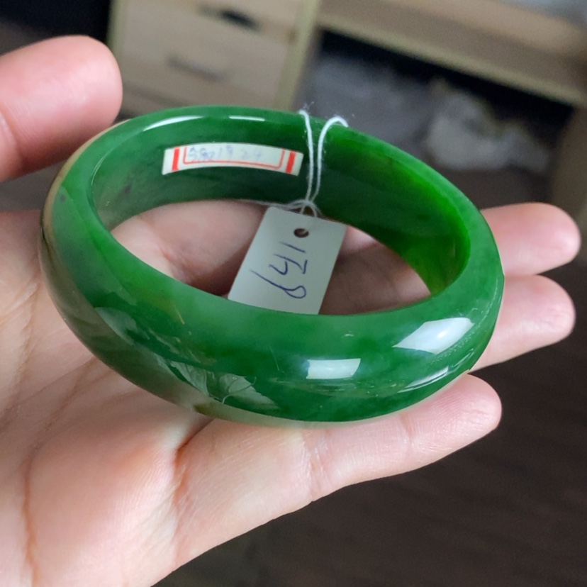 【闪购商品】未镶嵌手镯和田玉（碧玉）