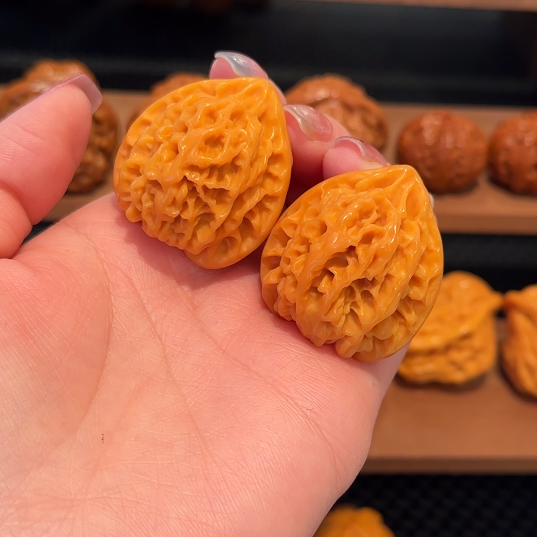 桃核把件孤品皇冠33 精品1460