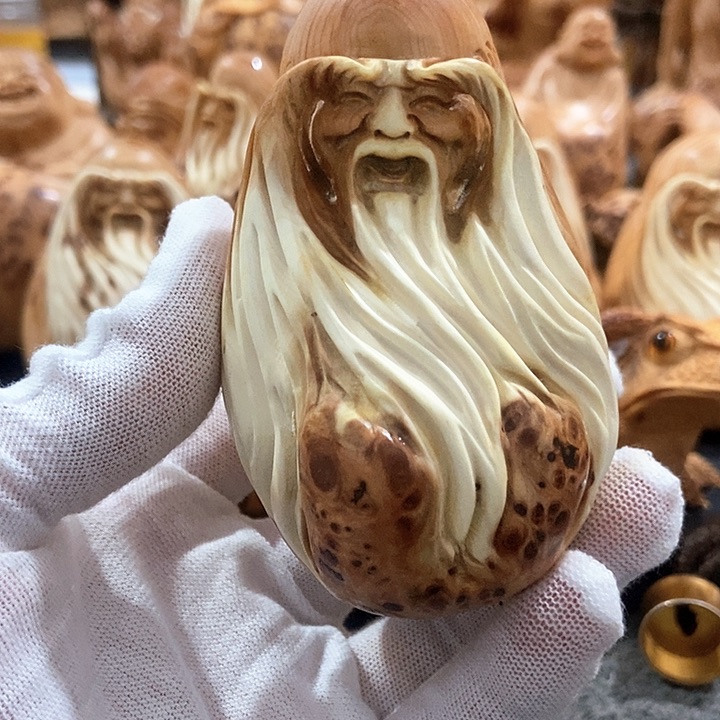 柏木（崖柏）留疤寿星