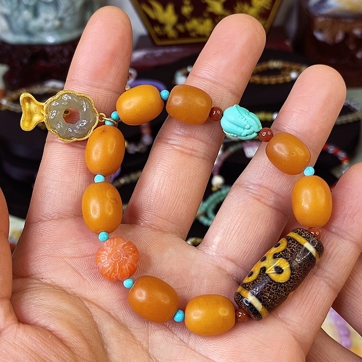 翡翠颈饰未镶嵌手链