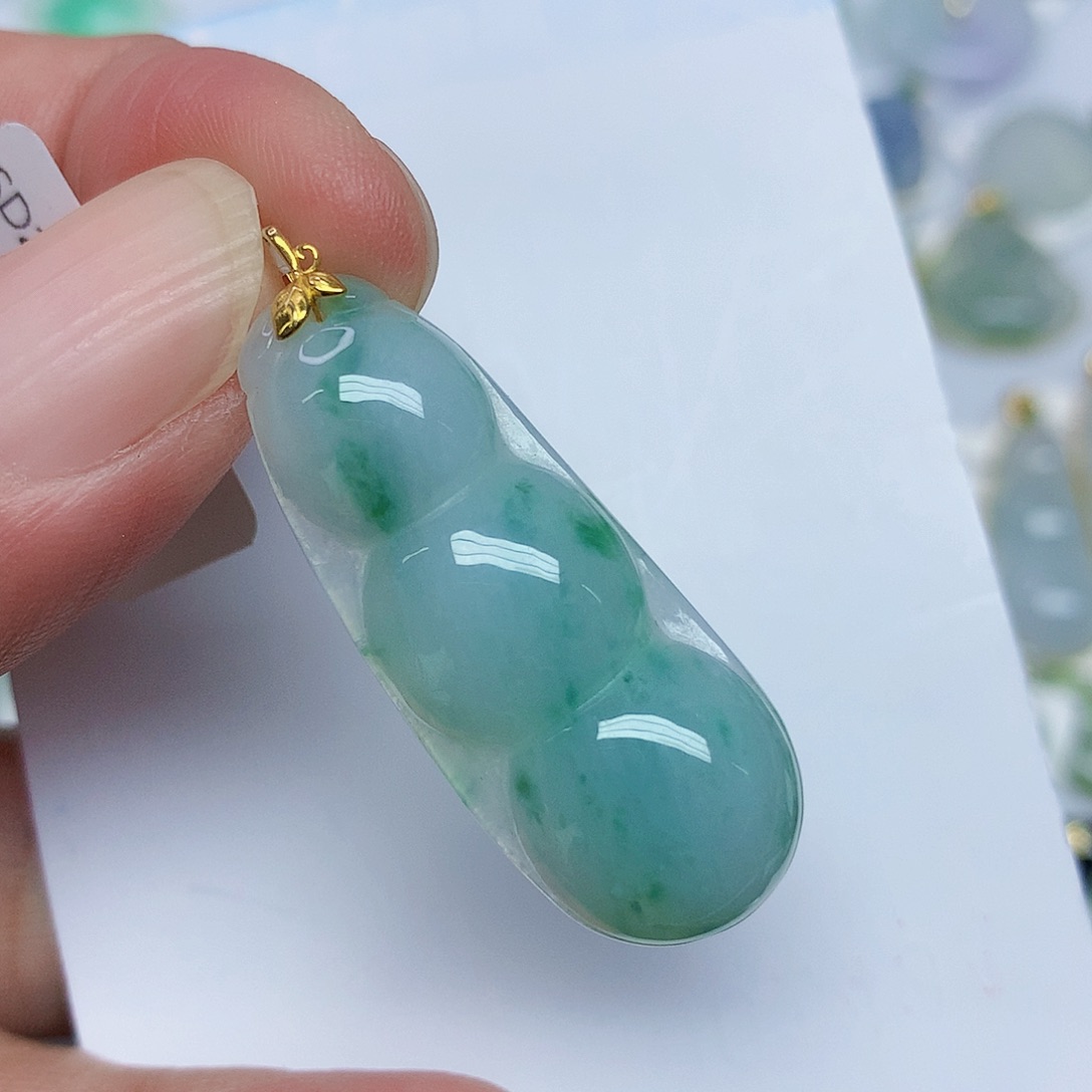 翡翠18K金镶嵌颈饰3577899