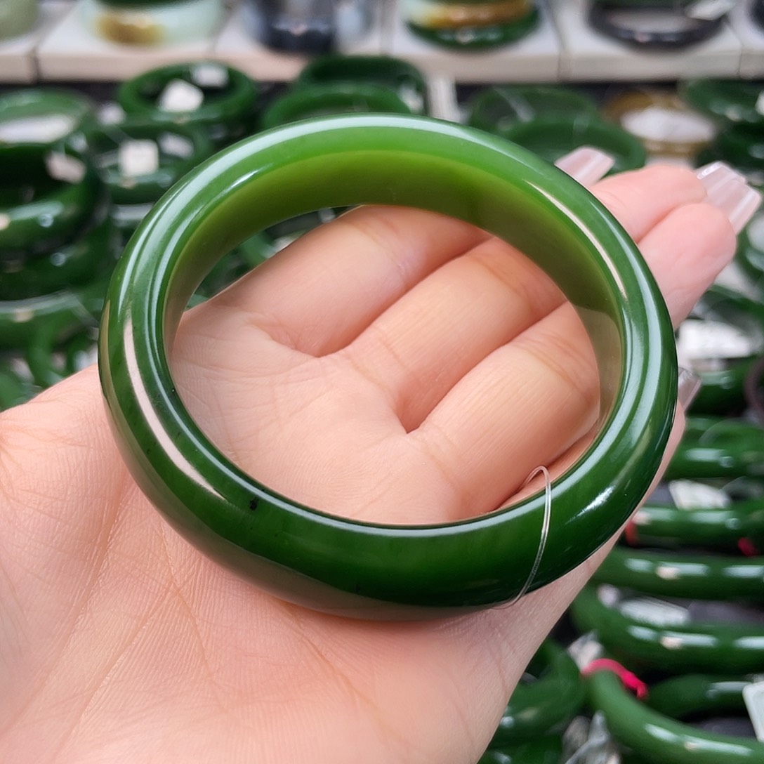 和田玉（碧玉）手镯未镶嵌