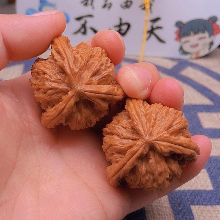 吊坠文玩核桃三棱