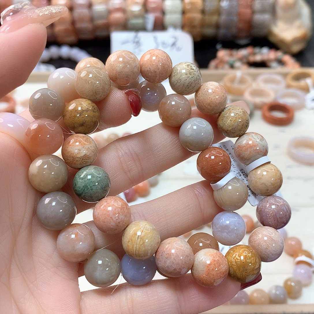 硅化珊瑚（珊瑚玉）手链未镶嵌阿**林064