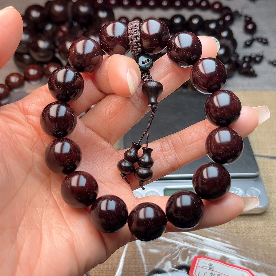 檀香紫檀（小叶紫檀）1.5 15颗 多星