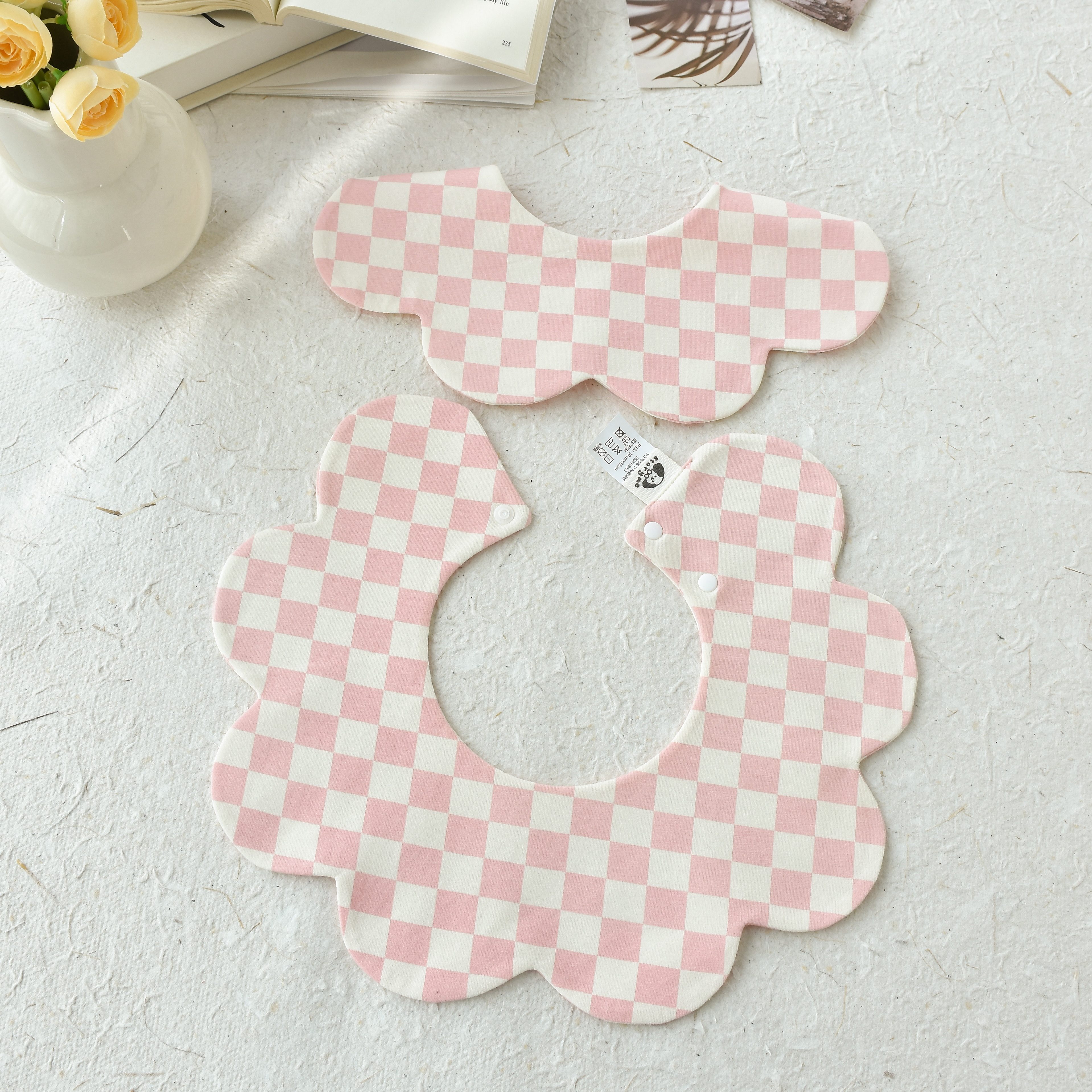 [Y128]水蜜桃粉格子口水巾围兜新生儿防吐奶柔软透气可爱ins风