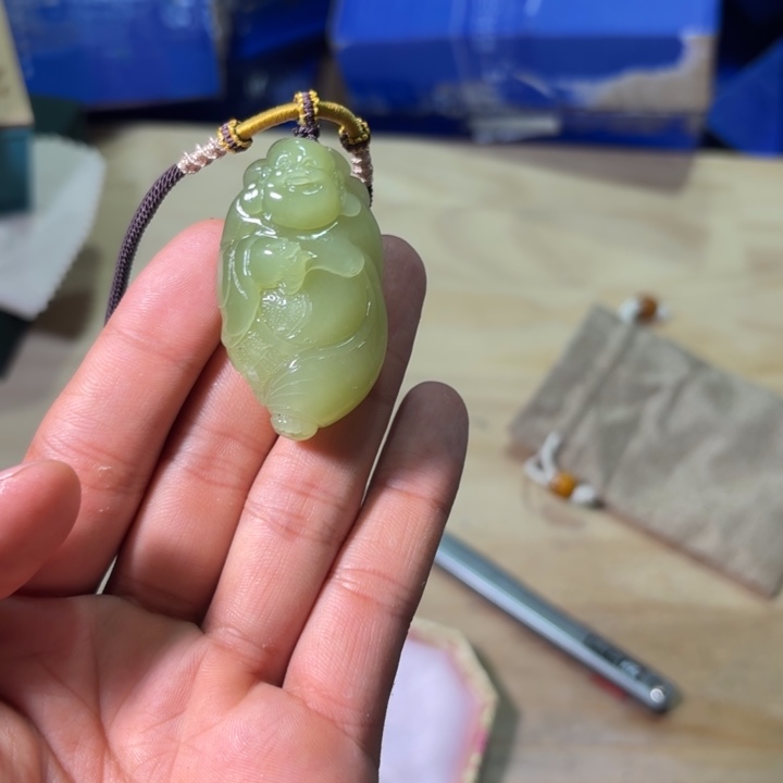 未镶嵌和田玉（糖玉）挂件