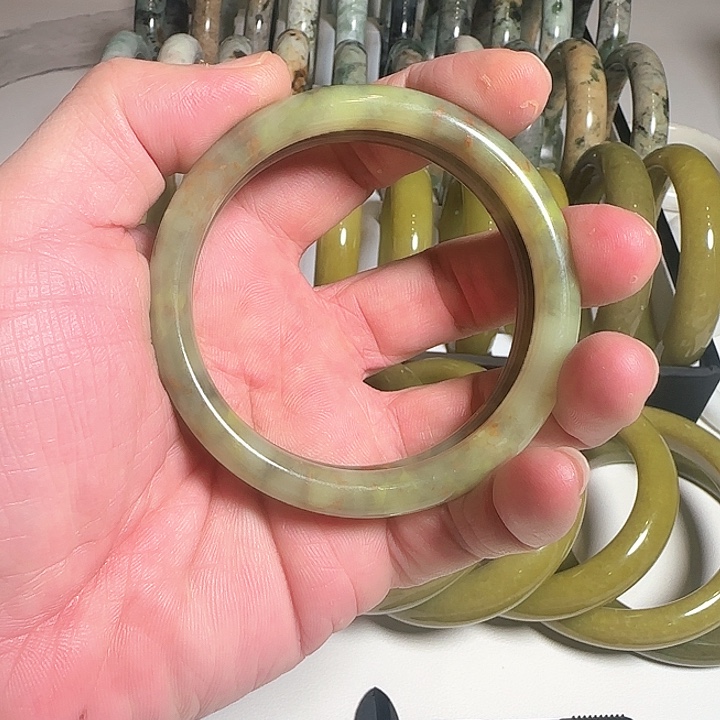 蛇纹石玉合金手镯