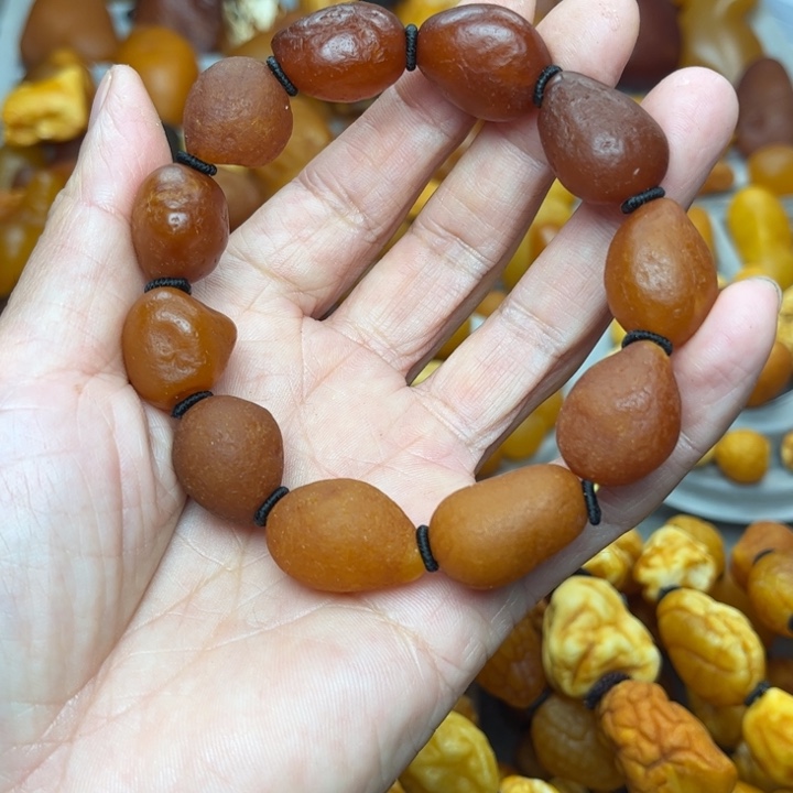 琥珀未镶嵌裸石天然蜜蜡手串