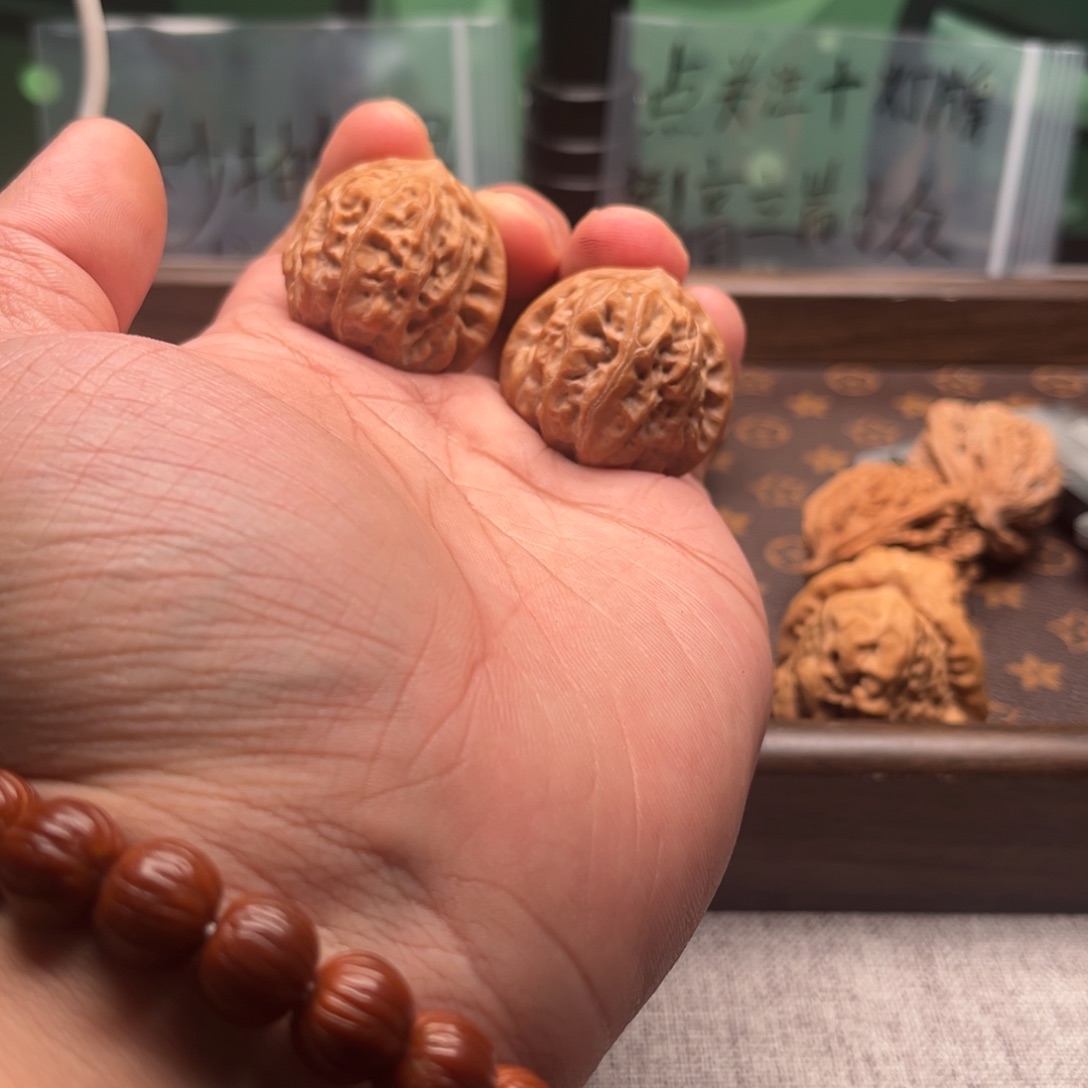 吊坠文玩核桃哈哈哈哈哈哈哈哈哈哈哈哈