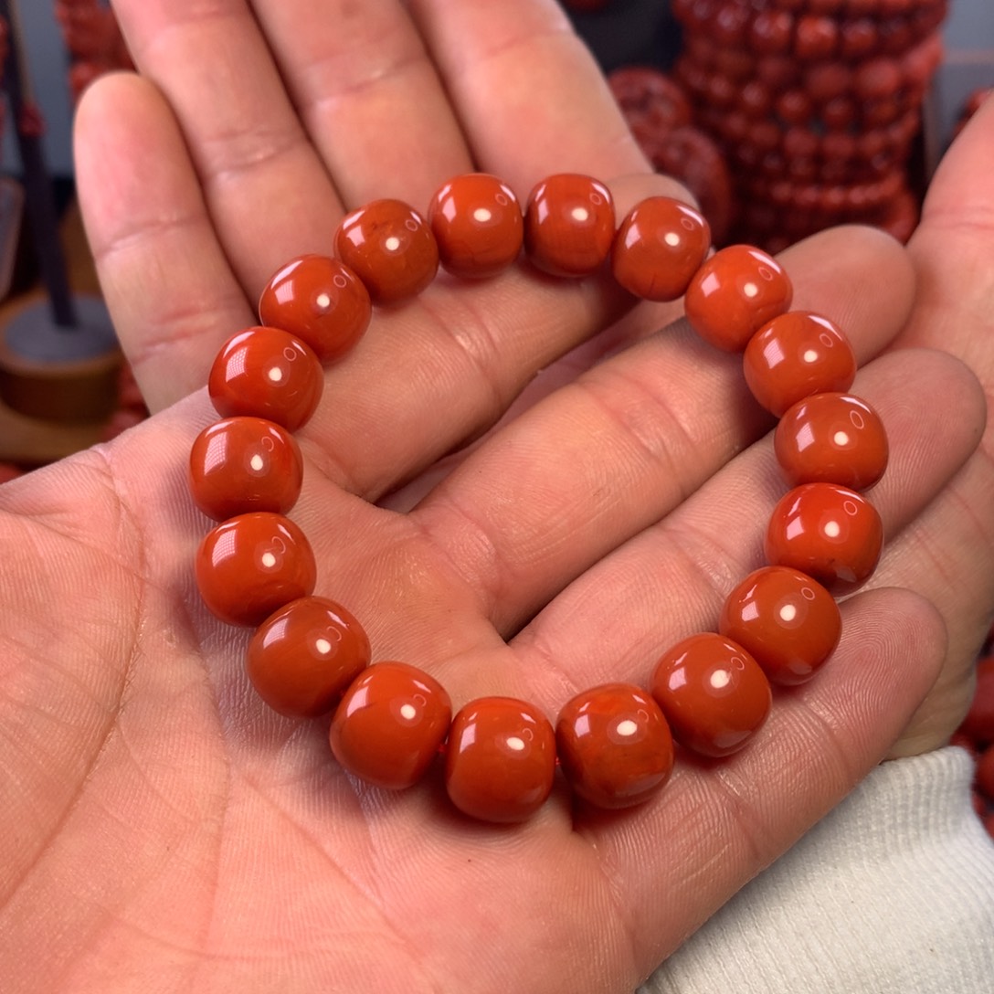 南红玛瑙配饰未镶嵌