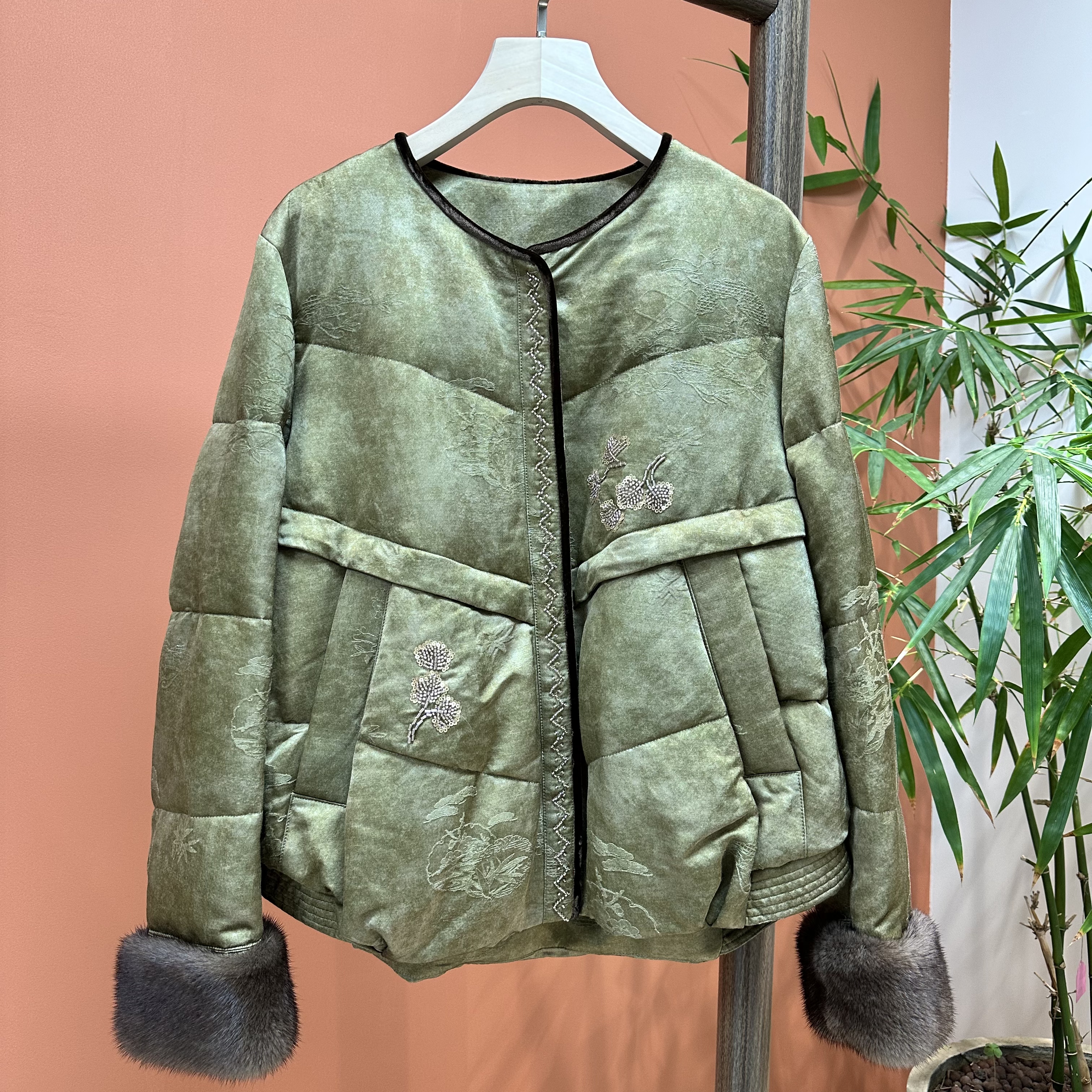 【赋月】新中式刺绣白鹅绒拼水貂女士秋冬鹅绒服贵气高级显白#97