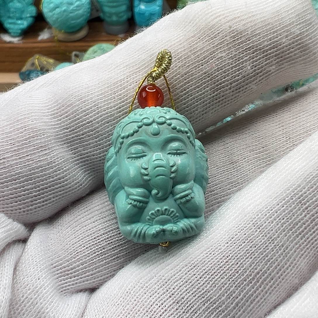 绿松石配饰未镶嵌