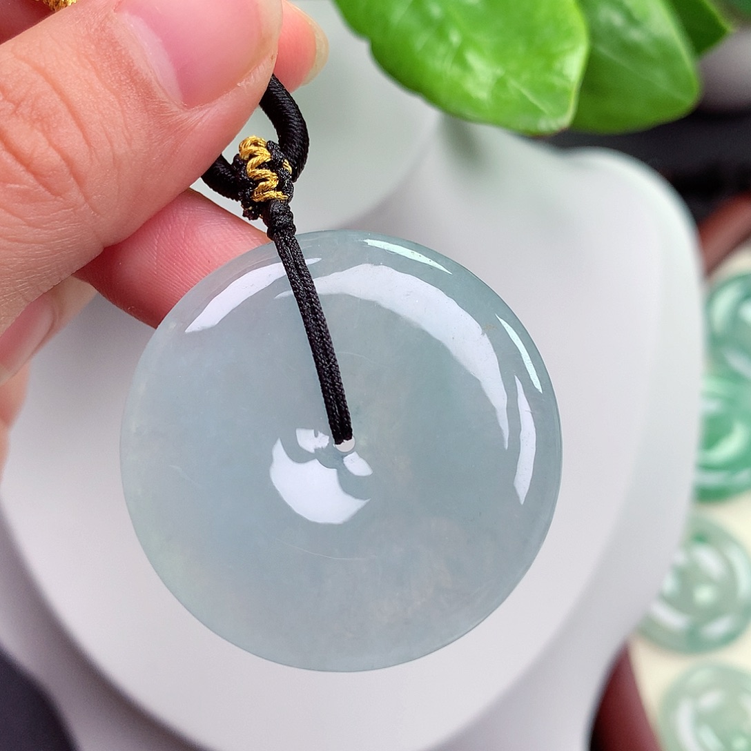 翡翠未镶嵌颈饰平安扣37.4x5.9mm