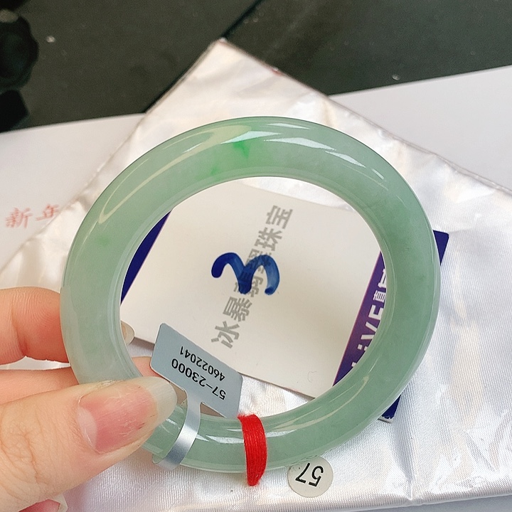 翡翠手镯未镶嵌缅甸天然a货翡翠