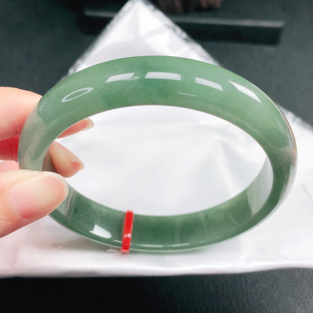 翡翠未镶嵌手镯64圈