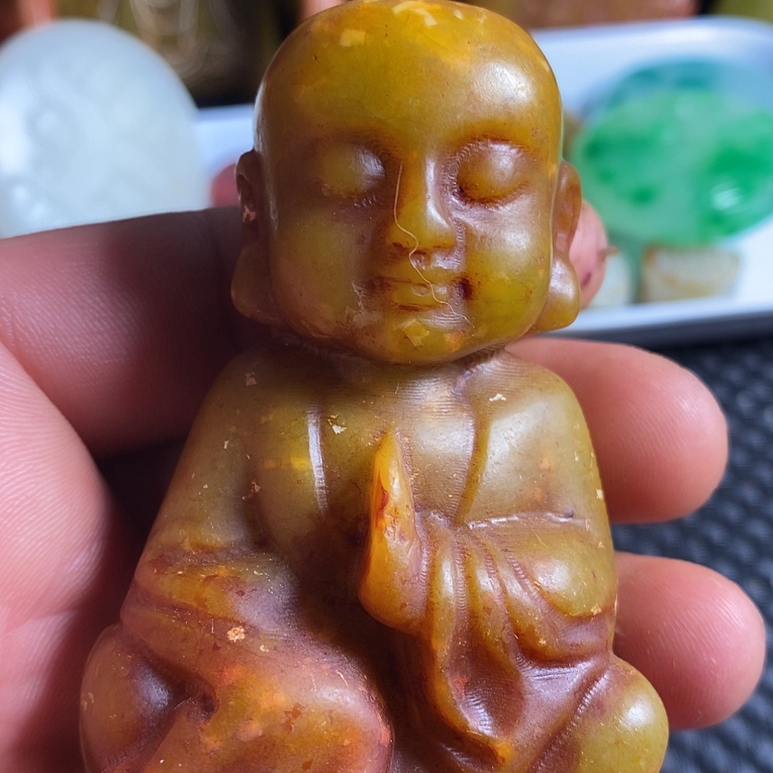 岫玉未镶嵌珠宝奇石