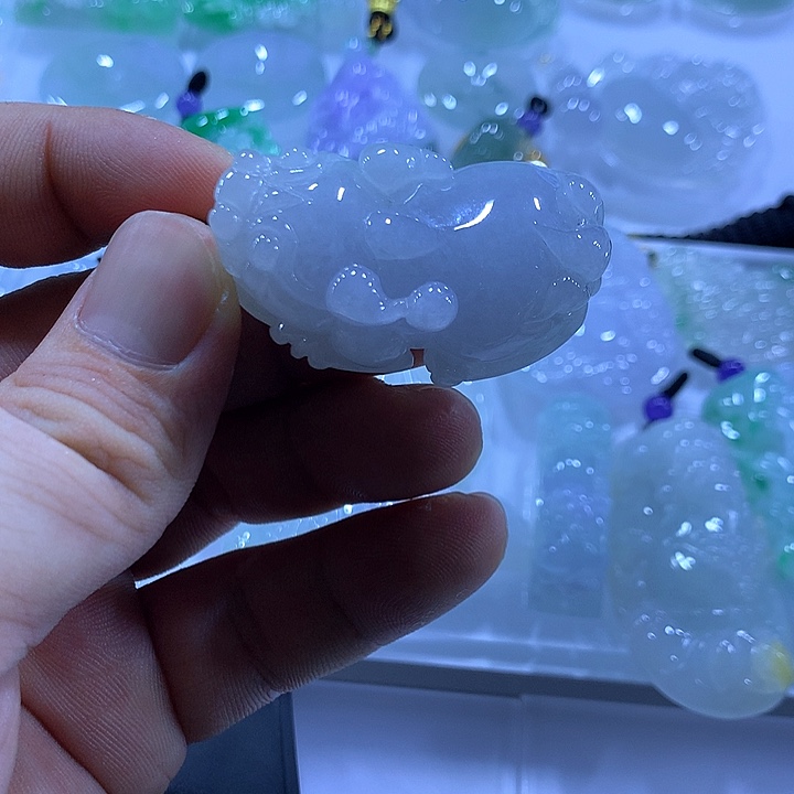 颈饰未镶嵌翡翠天然翡翠A货吊坠