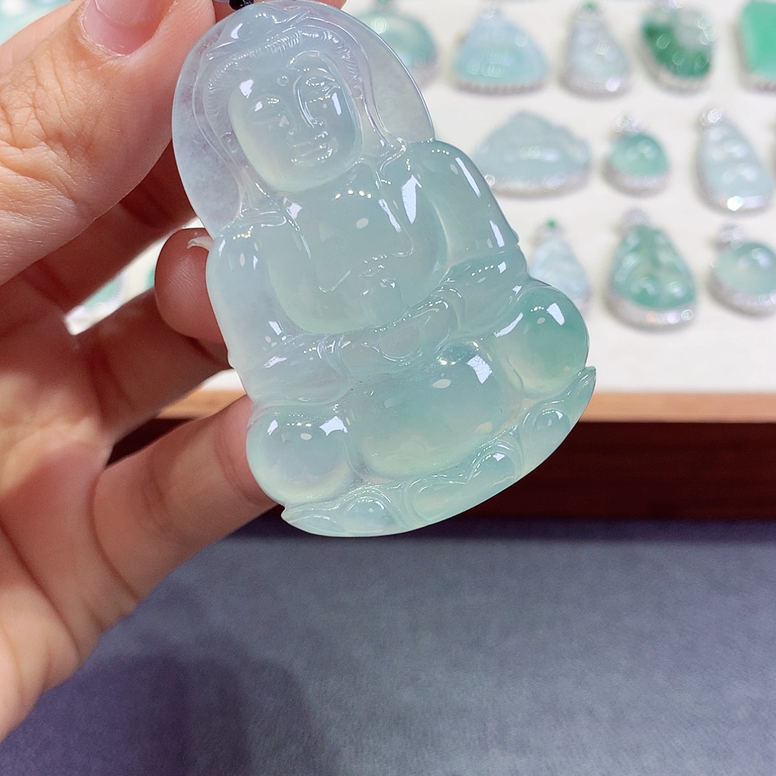 ****翡翠未镶嵌颈饰翡翠