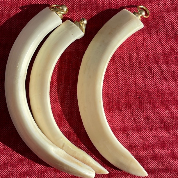 猪牙二师兄小猪佩奇手把件挂件配饰猪牙齿